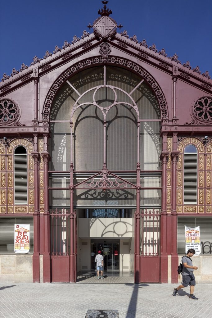 Puertas Mercado de San Antonio (Barcelona) Finsa Arquitectura